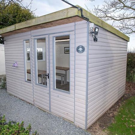 Апартаменты Seaways Glamping, Copper Beech Driffield Экстерьер фото
