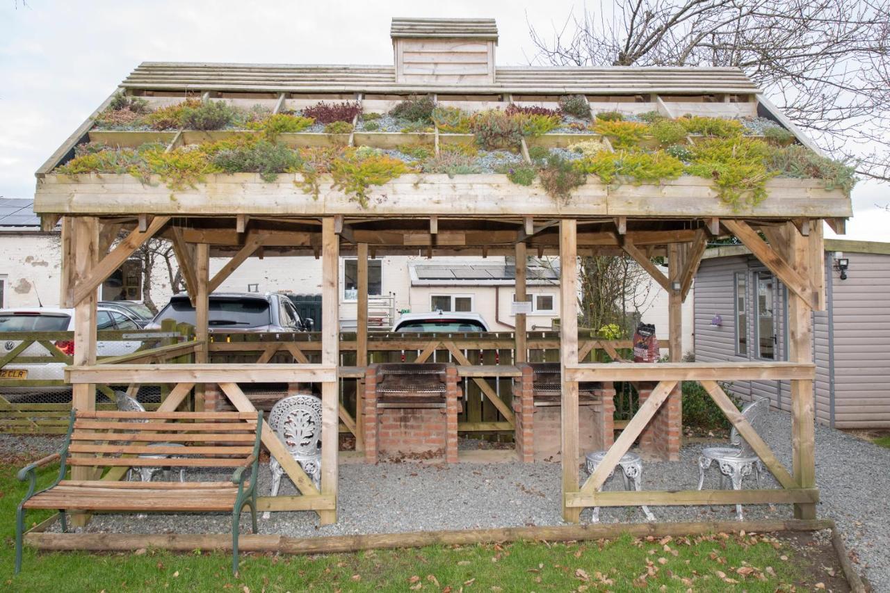 Апартаменты Seaways Glamping, Copper Beech Driffield Экстерьер фото